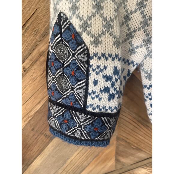 Vintage Dale of Norway Fair Isles Wool Sweater Size Small/40 - Picture 3 of 8